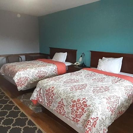 Woodfield Inn And Suites Yoakum Exterior foto